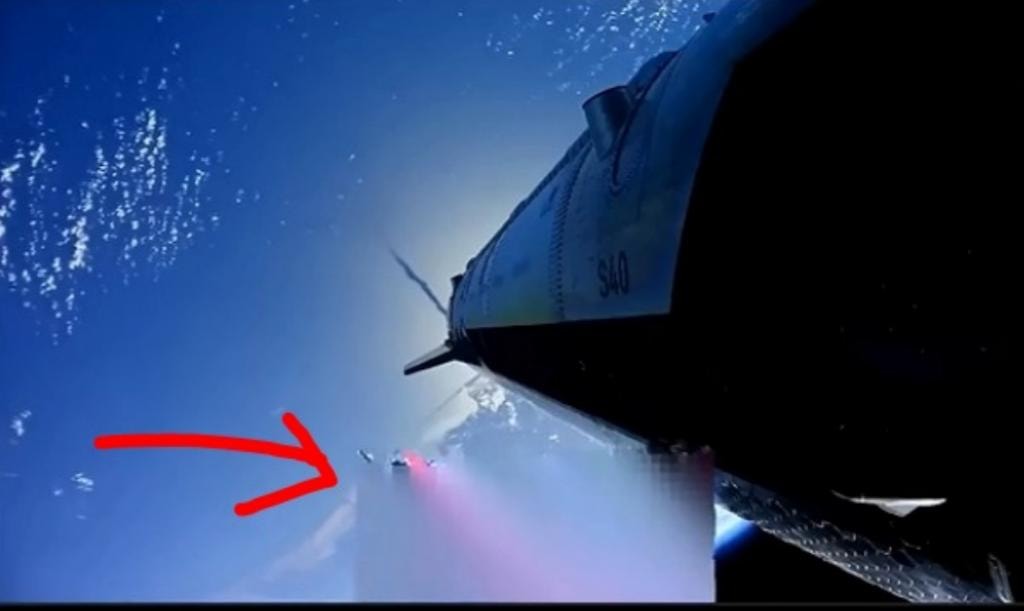 Starship Flight 13 livestream — red object annotated with arrow