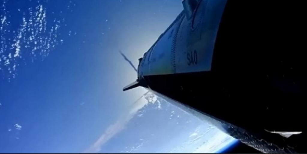 Starship Flight 13 livestream — clean frame showing anomaly location